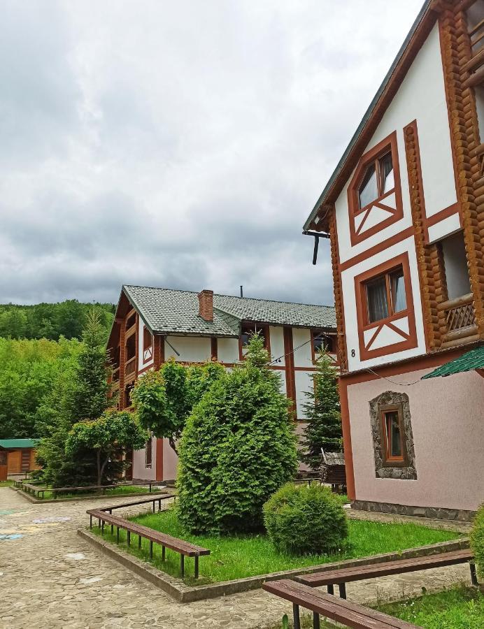 Hirskyy Svitanok ميغوفو المظهر الخارجي الصورة