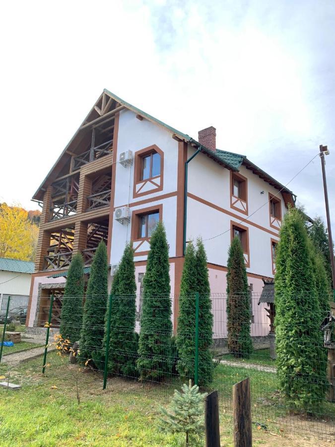 Hirskyy Svitanok ميغوفو المظهر الخارجي الصورة